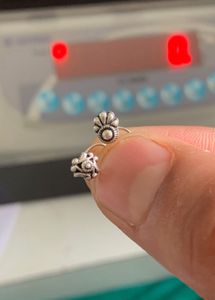 Pure Silver Oxidised Nose pin