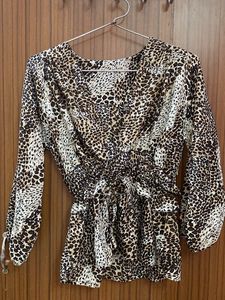 Leopard Print Tie-Waist Top