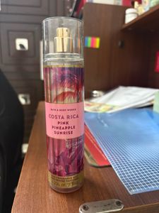 Bath And Body Works mist Perfume 🧖🏻‍♀🎀🫧🧴💕