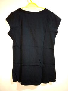 Women Black Tshirt