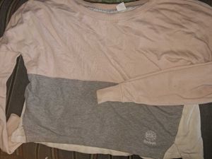 Reebok Colorblock Sweatshirt
