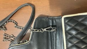 Gucci (first Copy ) Sling Bag
