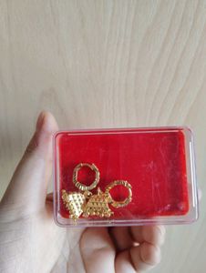 GOLDEN EARRINGS 😍