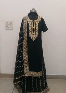 Elegant Black Embroidered Kurta Set