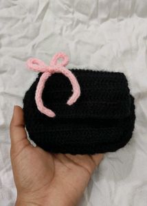 Knitted Pouch w/ Bow