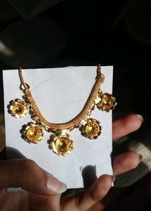 ₹30 Off If Bought In Cash {Golden Necklace ❤️👀}