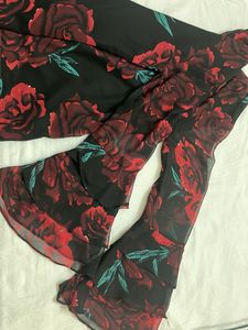 Floral Print Long Sleeve Top