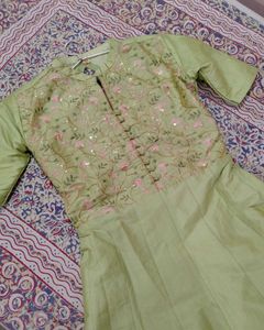 Gown