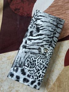 160 Eyeshadow Purse