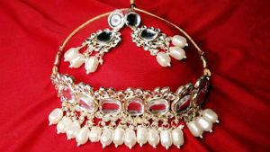 Kundan Jewellery  & Earings Set