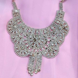 QUEEN NECK PIECE✨