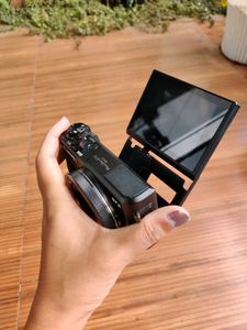 Canon G7x Mark ii vlogging camera