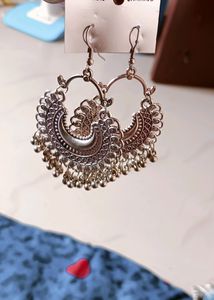 Earnings Set