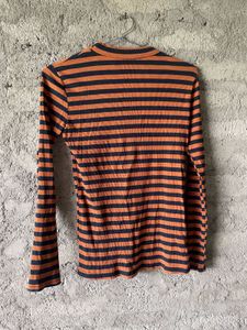 Striped Septum Piercing Detail T-Shirt