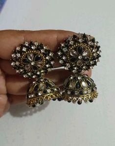 Black White Stone Jhumka