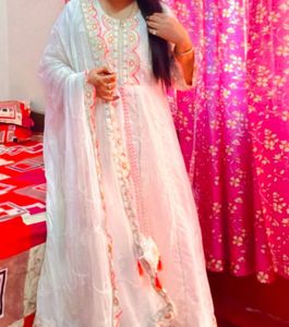 Beautiful Party Wear Suit
