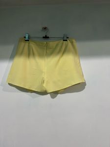 Women skorts