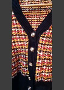 Retro Checkered Cropped Cardigan..