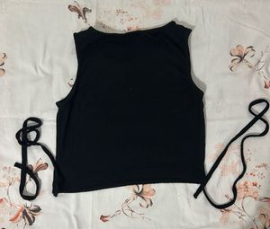 Cute Black Daisy Crop Top