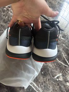 Nike zoom sneaker