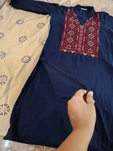Navy Blue Kurta With Thread And Mirror Work
