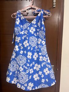 Printed Fit And Flare Dress 💙