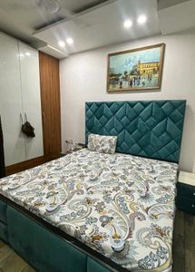 Elegant Designer Fitted Bedsheet Set