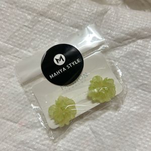 Floral Glow Stud Earrings