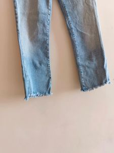AMISU Jeans Co. Faded Jeans