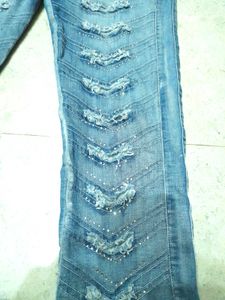Ripped embellished Jeans