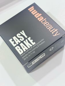 Huda Beauty Easy Bake Powder