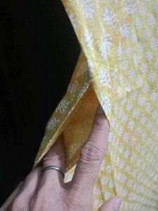Srishti Yellow Printed Kurta - Size M