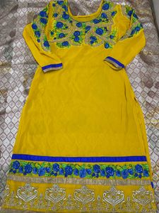 Yellow Kurta With Blue Patch Work