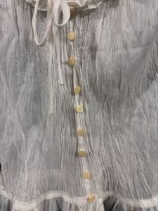 vintage ruffle milkmaid blouse 🕊️