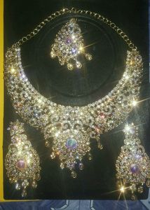 Necklace With earing And Maang Tika.