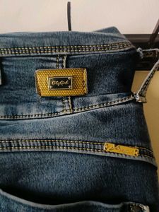 Shaded Blue Three Buttoned Jeans