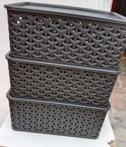 Plastic Medium Size Basket With Lid
