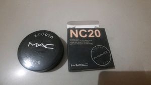 MAC Compact With Two Different And Beautiful Shade