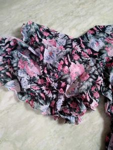BUY 2 GET 1 FREE/ Floral top