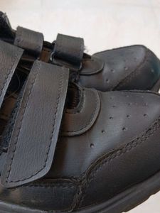 Black Shoes Or Velcro Sneakers