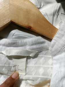 H&M White Diamond Pattern Top