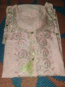 beutiful 2 pic suit set