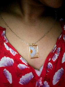 Daisy Resin Pendant Necklace🌼❤