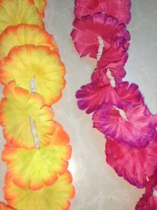 2 Plastic Flower Mala/ Haar