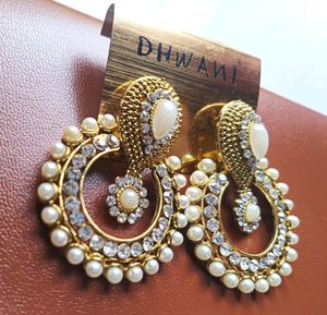Dhwani Earrings