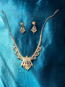 Woman’s jewelry set necklace, Jhumka earring Chan