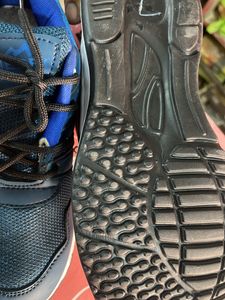 Sports Shoes