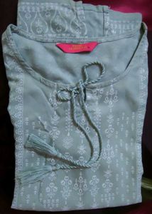 4 Tops For Women