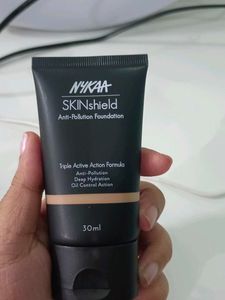 NYKAA SKINshield Foundation