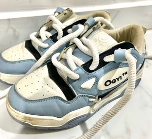 OGYI Sneakers